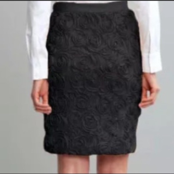 NWT Banana Republic black rosette skirt - Picture 2 of 9